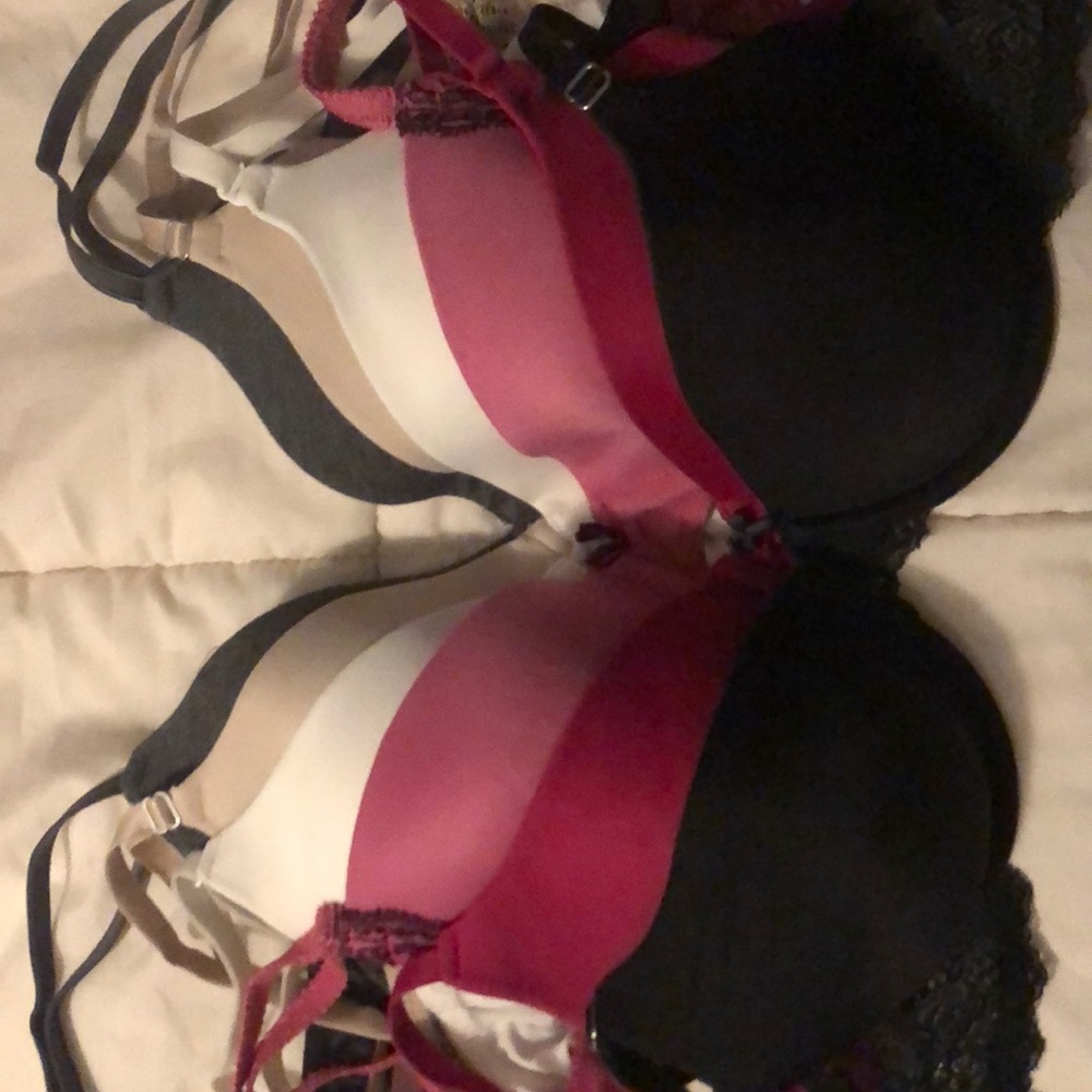 Gilligan & O’Malley intimates underwire bra lot